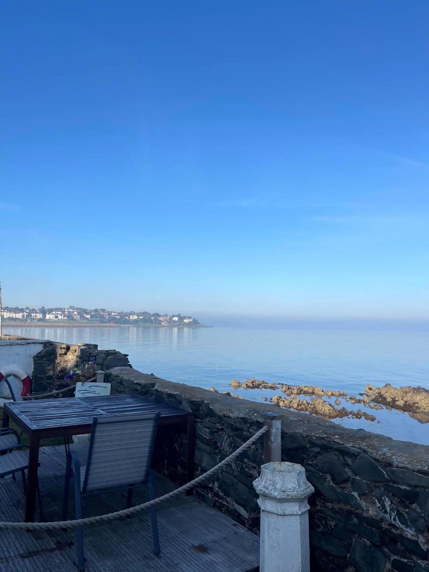 Splash Cottage Beach House With Sea Lapping Garden Bangor  Bagian luar foto